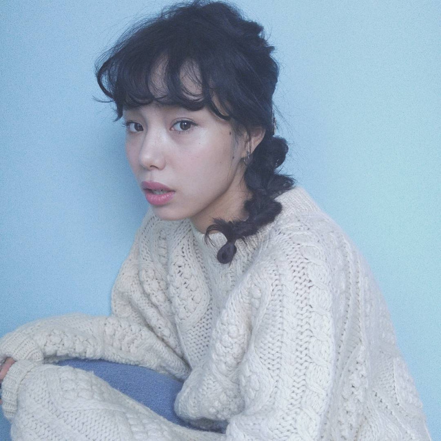 1本編み込み+くるんとした毛先アレンジ