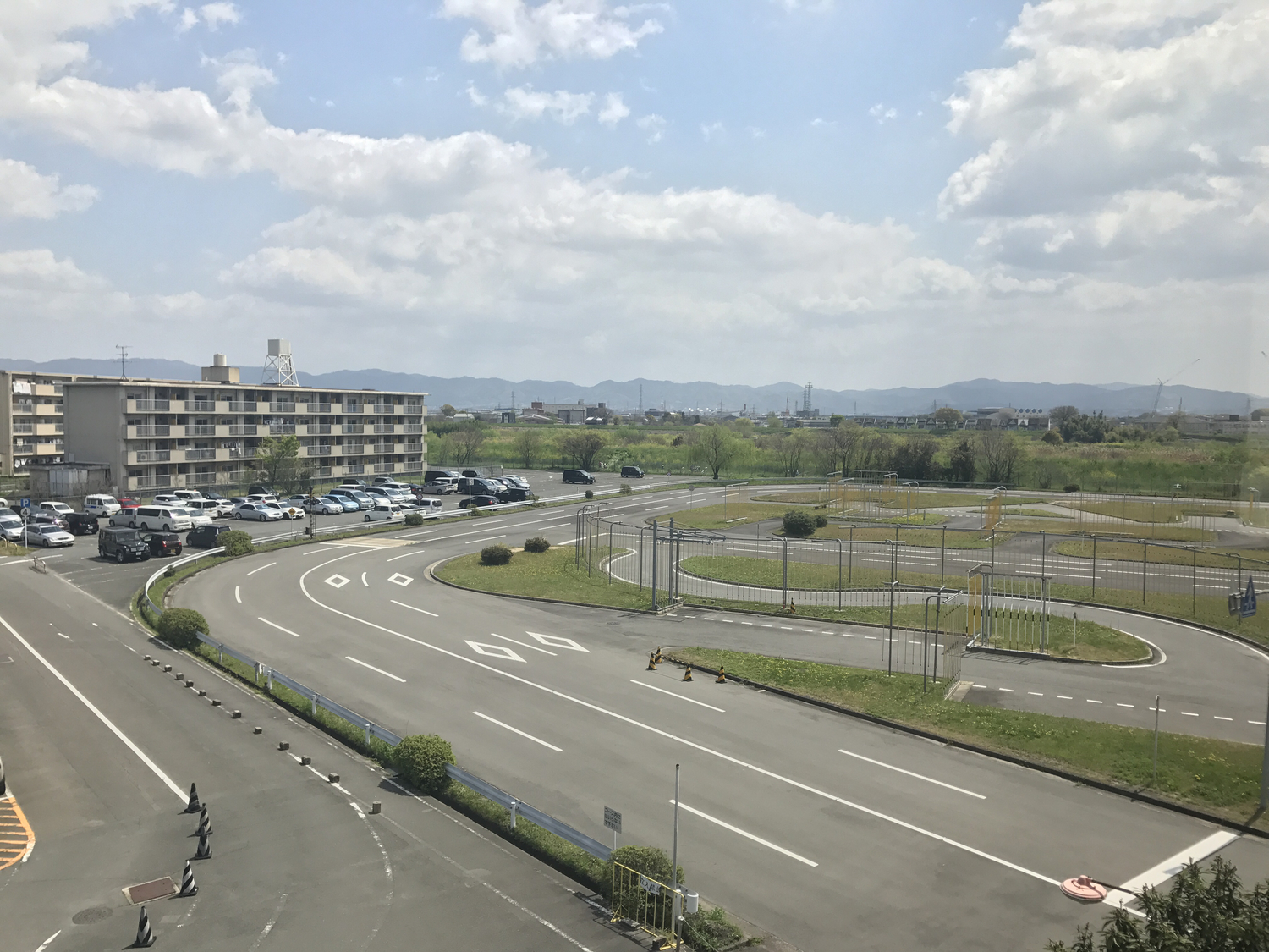 通いと合宿、どっちがいいの?