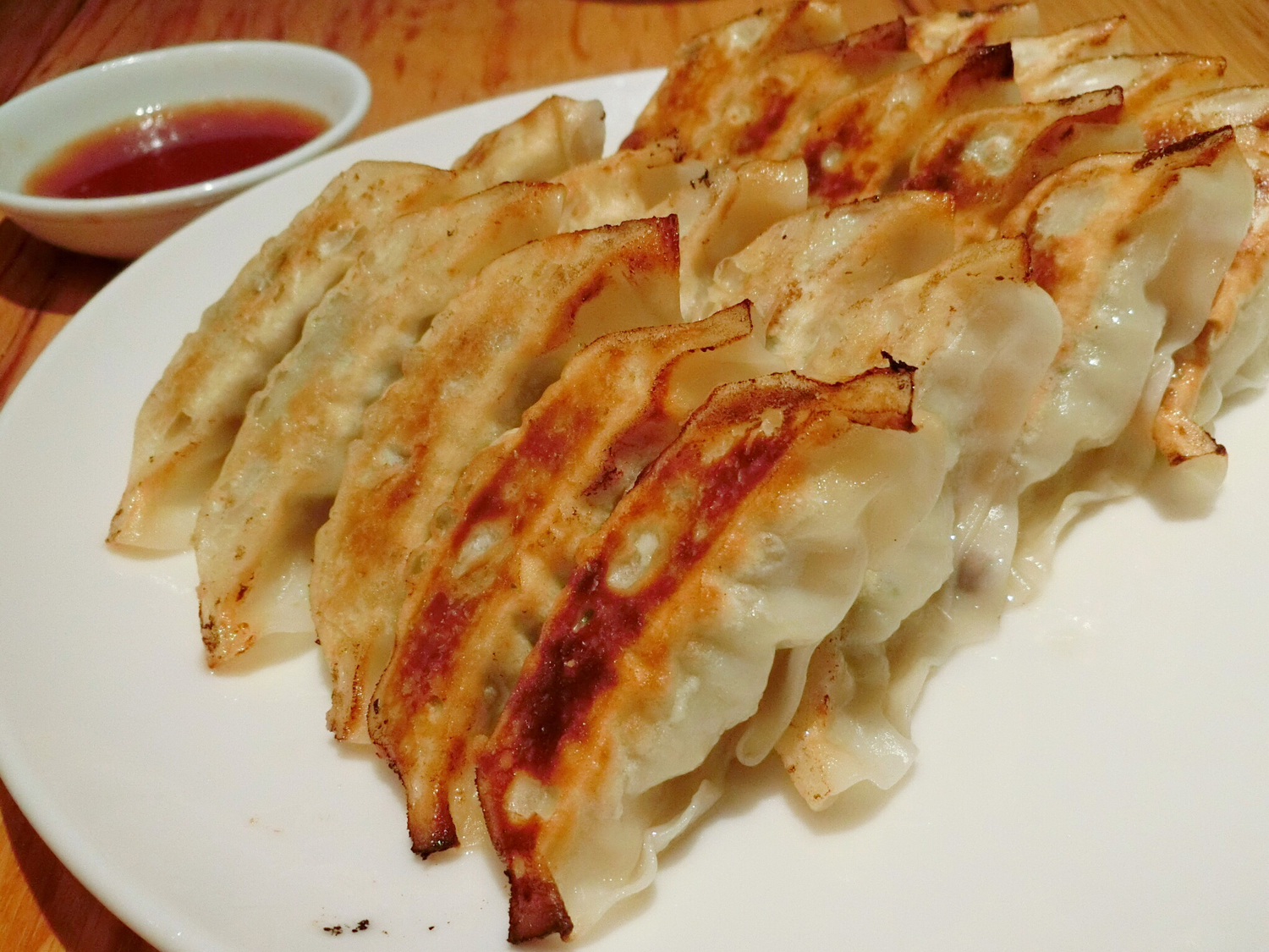 ⑤ 皮パリッ肉汁ジュワッな餃子のコツ