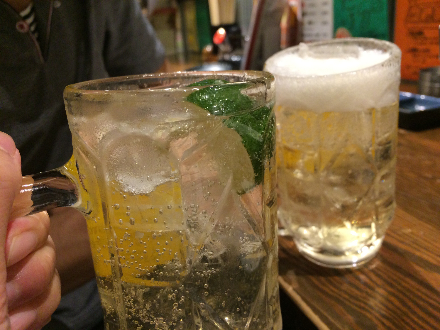カクテルは避けるべし