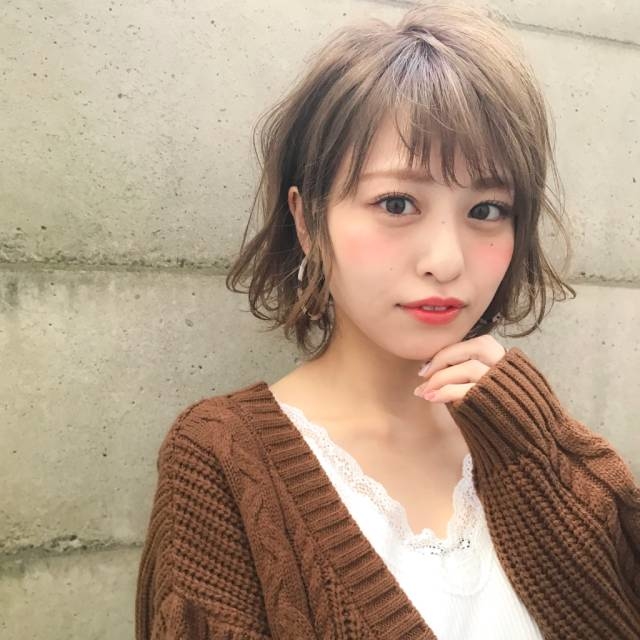その1♡周りの異性を褒める
