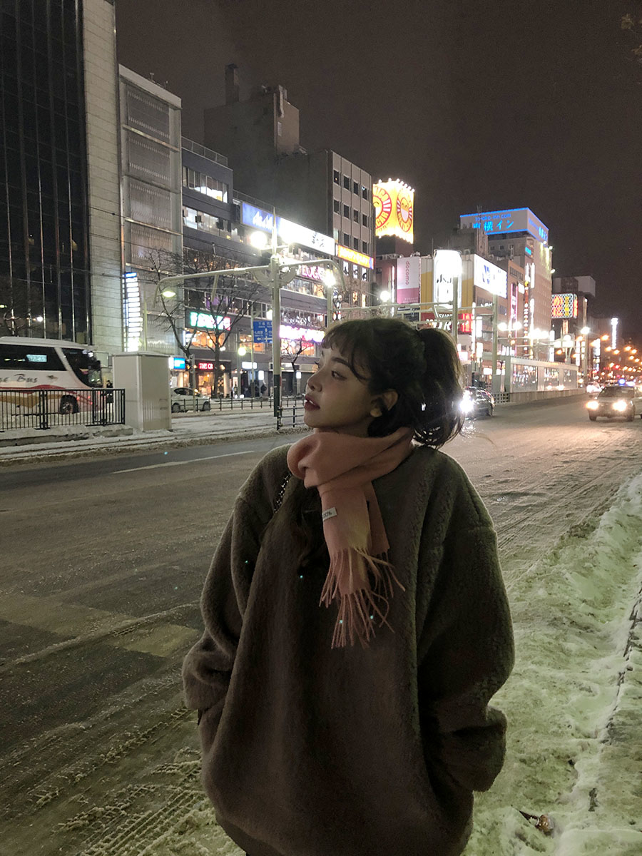 夜しか誘われない
