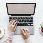 ブルーライト対策をコスメで？！スマホ時代を生きる女子へ贈る、次世代スキンケア