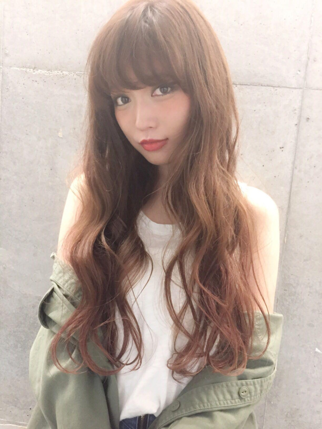 ワンランク上の肩出しコーデ