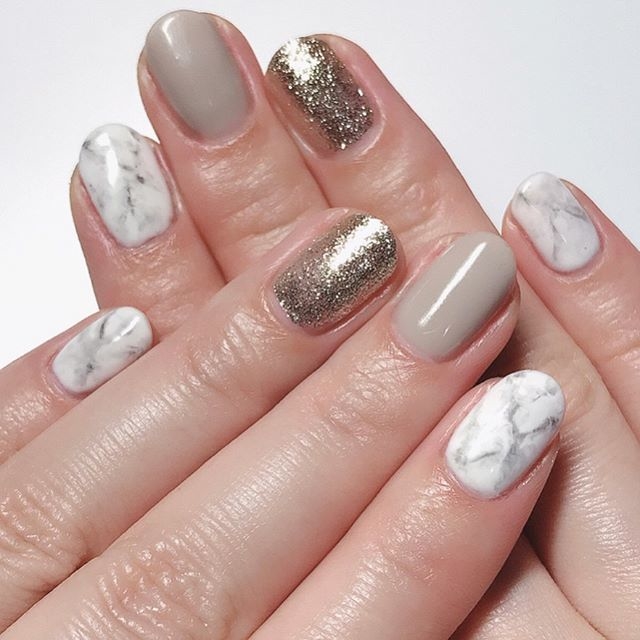 :: nail