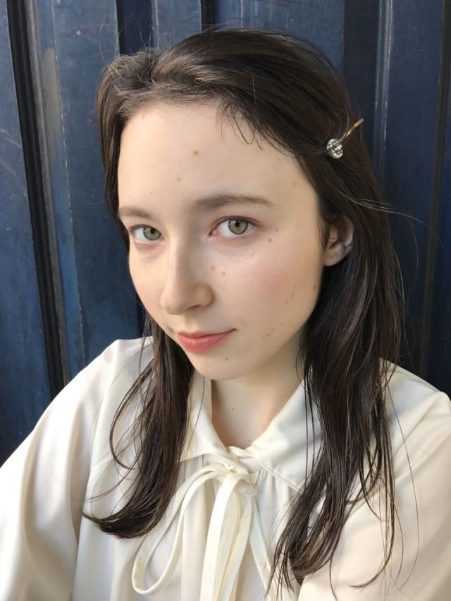 01_サイドにキュッと留めちゃう