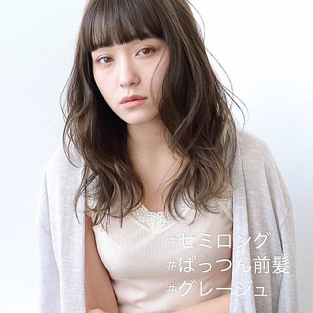 ぱっつんにするなら眉ライン&薄めが◎