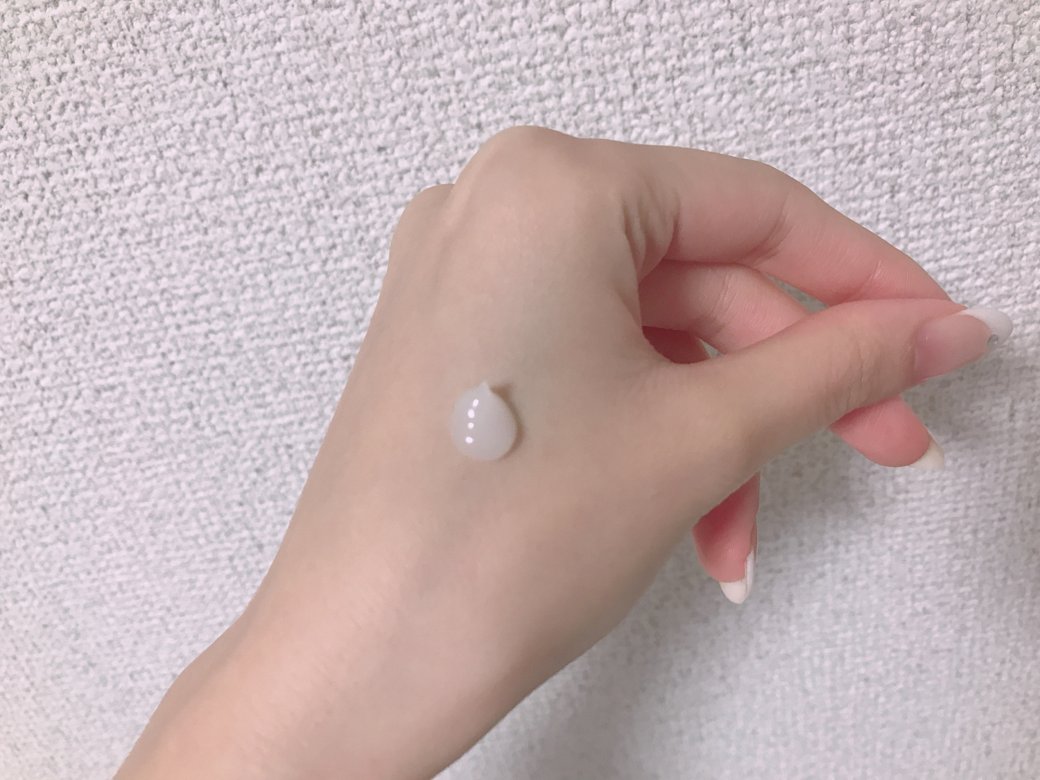 02_しっかり肌に叩き込み、化粧水を