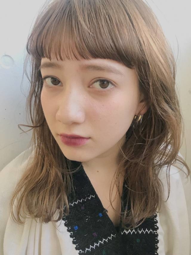 子供っぽいからはもうサヨナラ 童顔女子 を卒業して 憧れ大人レディーになりたいの Mery 子供っぽいからはもうサヨナラ 童顔女子 を卒業して 憧れ大人レディーになりたいの Mery