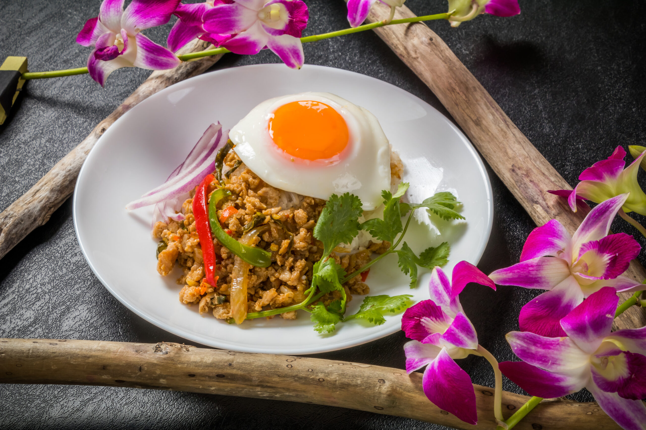 タイといえば、やっぱりガパオライス