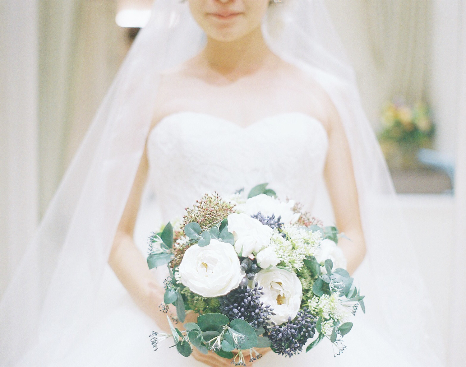 結婚式のプレゼント 渡すタイミングは 予算は 二人にとって嬉しい贈り物選びを Mery 結婚式のプレゼント 渡すタイミングは 予算は 二人にとって嬉しい贈り物選びを Mery