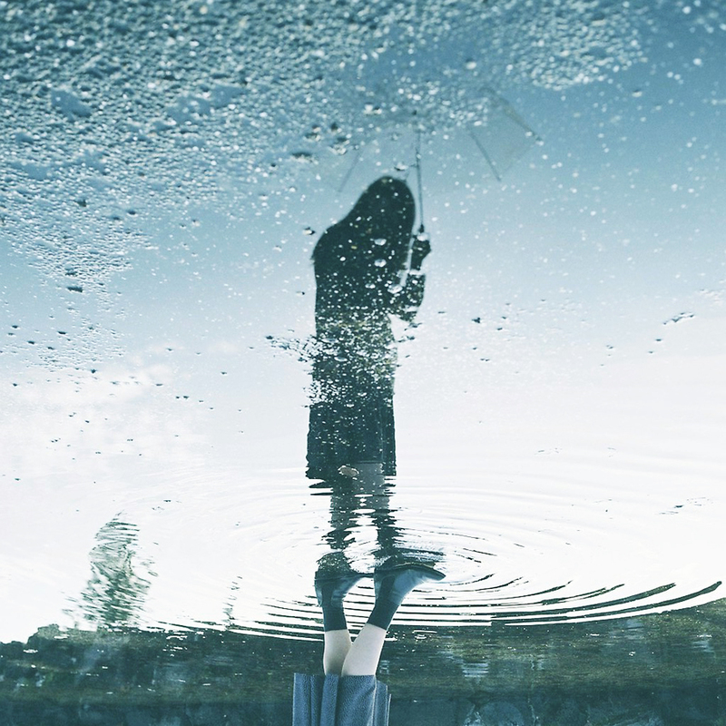 迷惑でない、傘の持ち方・雨粒の落とし方