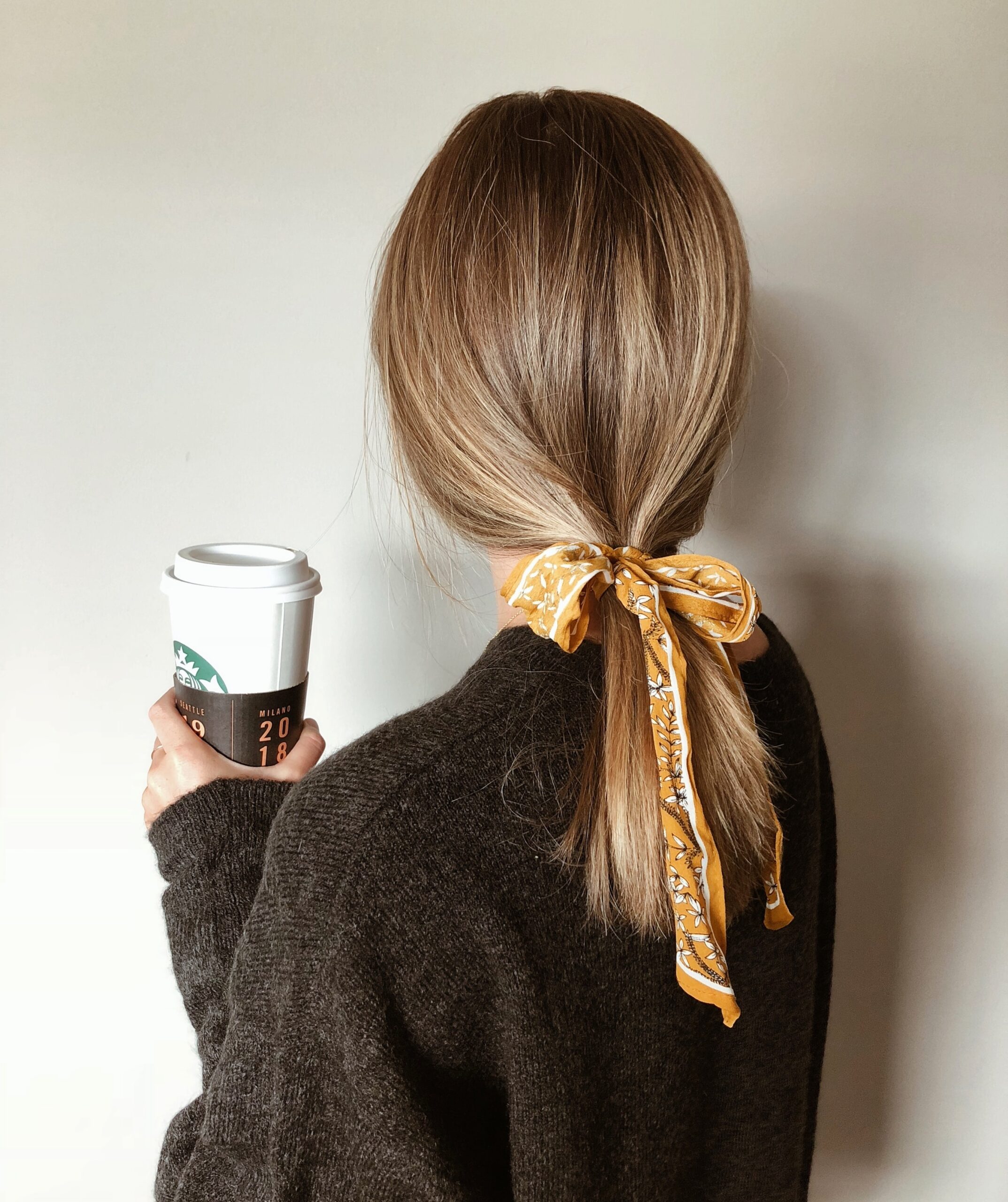 外的要因はヘアアレンジで対策を