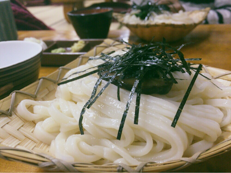 本場の讃岐うどんは『亀城庵』