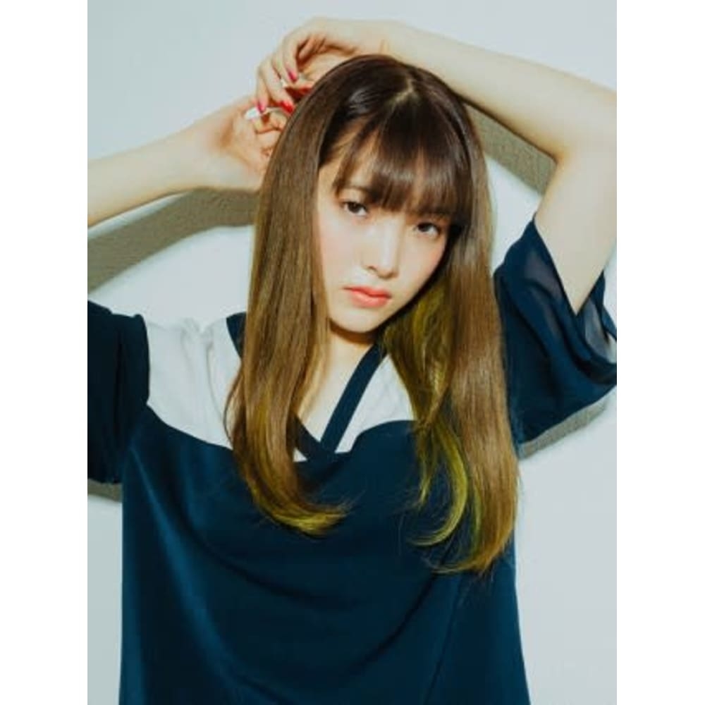 オレンジブラウンのナチュラルストレート
