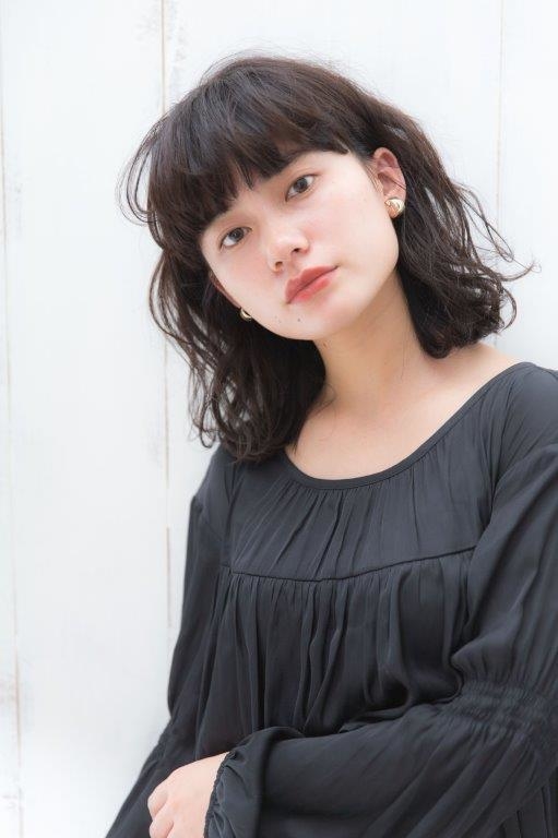 ブルーアッシュってどんな色?