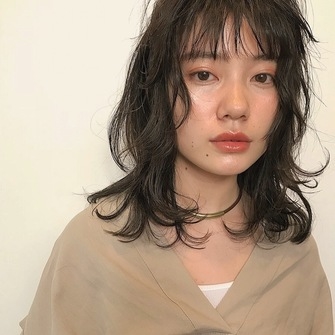 ヘアカラーでバランスよく