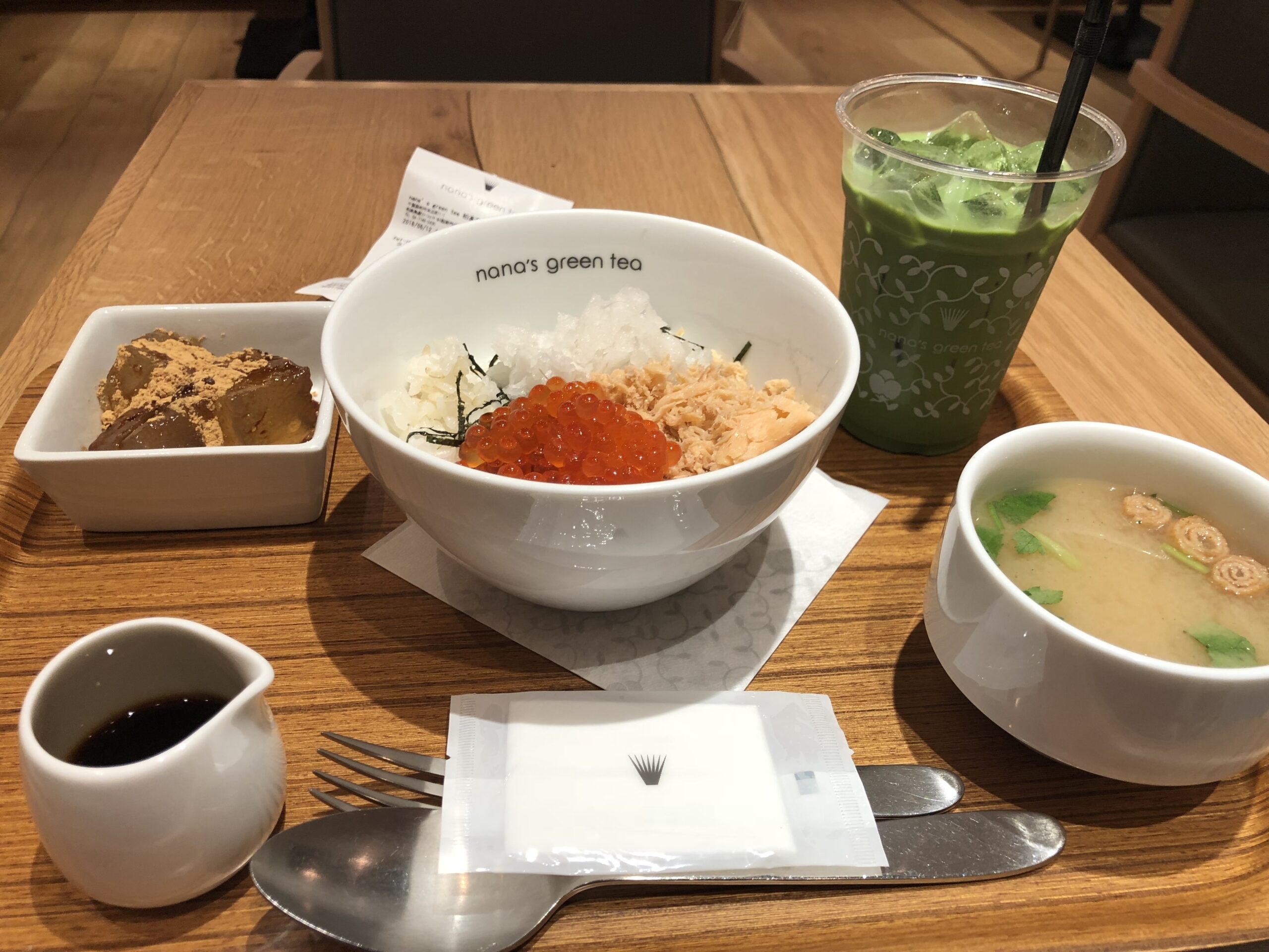 抹茶で有名なnana's green teaから