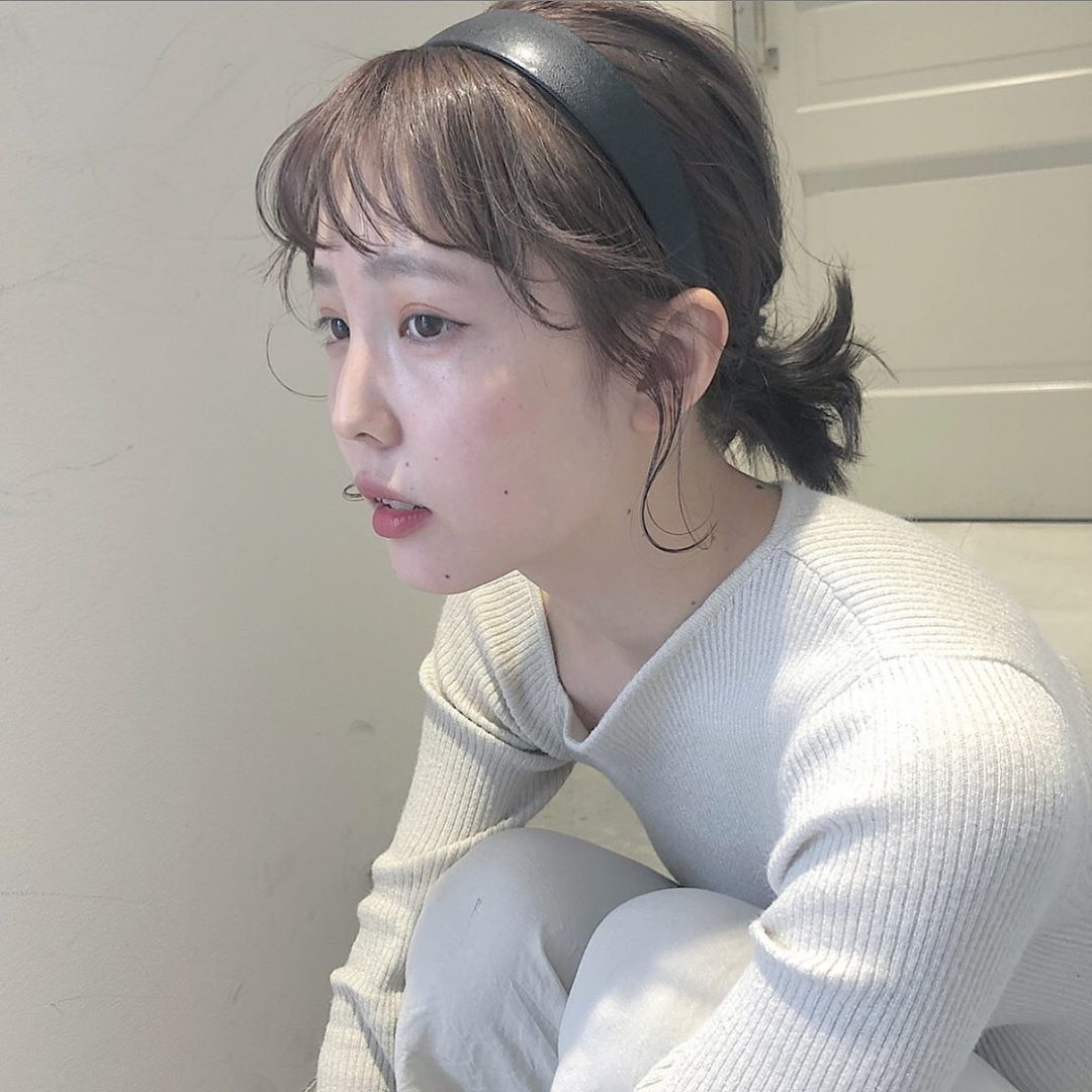 まとめ髪で毛先があたらない工夫を
