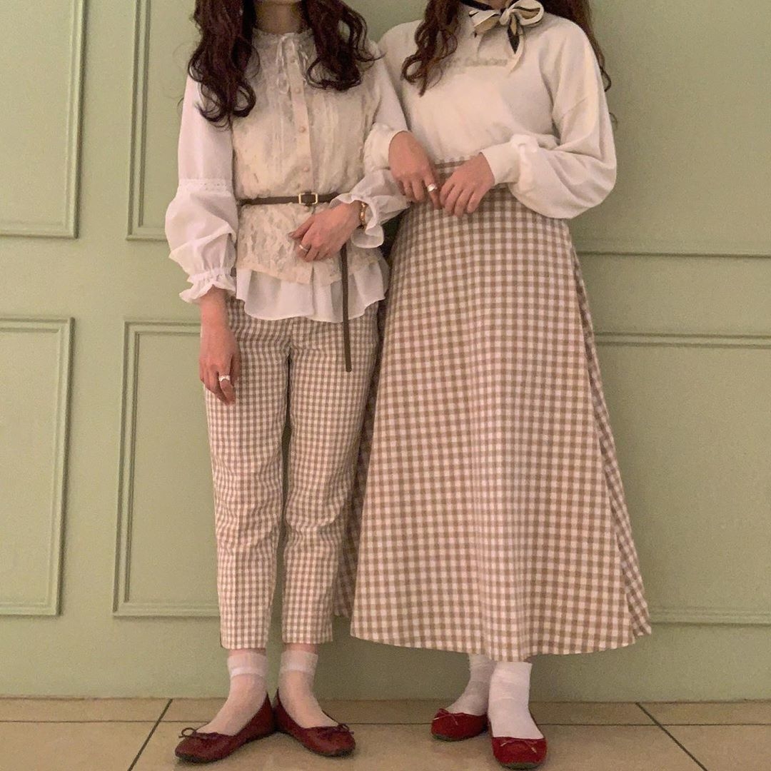 揃えて 撮って 統一感 相方と 似ている服 だけで完成させる シミラールック Mery