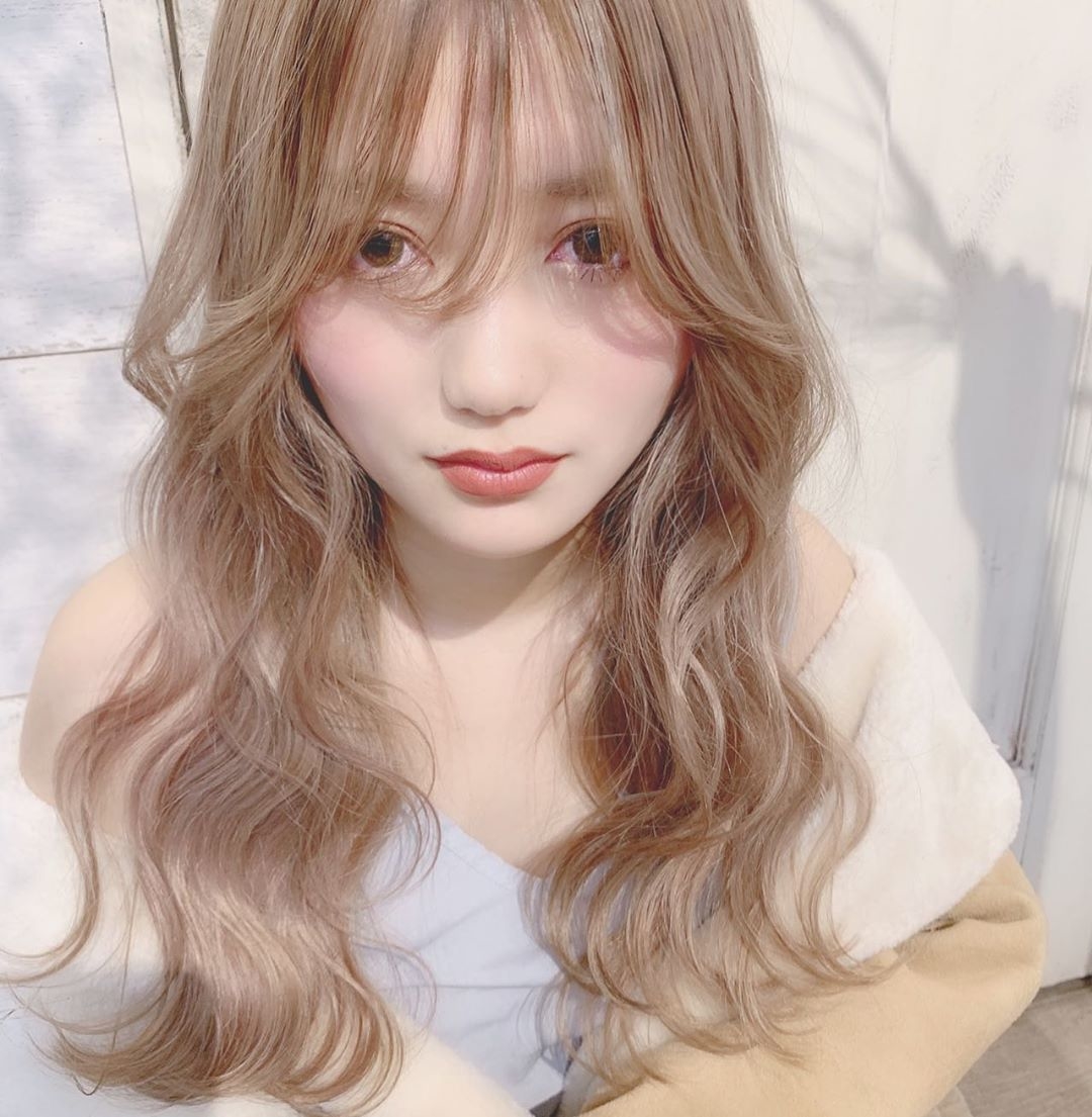 きゅるんとしたお目目にふんわりヘア タピオカミルクティー系女子になりませんか Mery