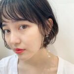 ポイントはまとまりすぎない。無造作な束感がお洒落なナチュラル前髪の作り方