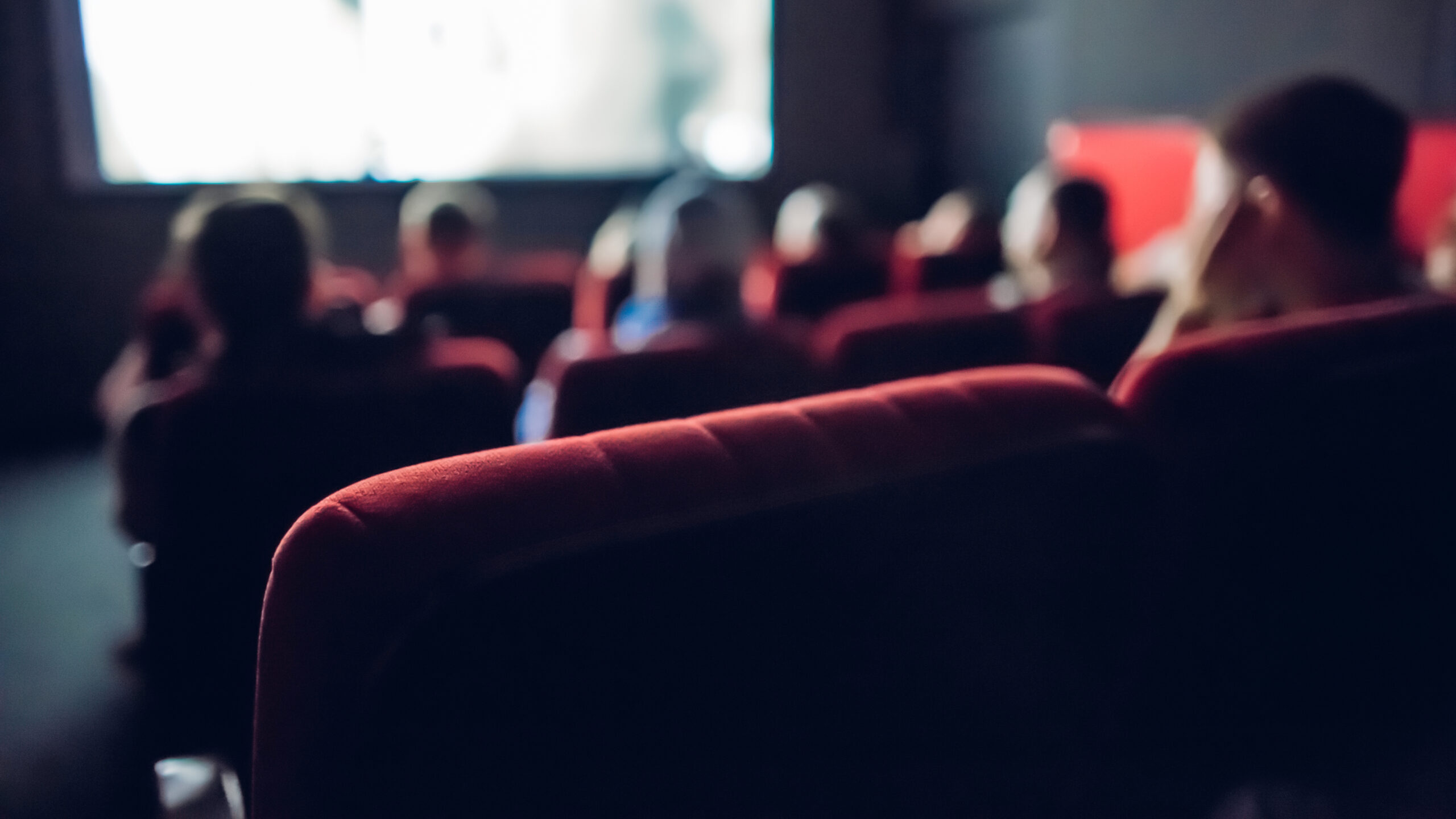 おすすめデートスポット①:映画館