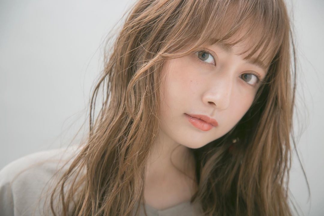 毎日スーツで頑張った私にご褒美を 就活が終わったらしたい10のヘアスタイル Mery 毎日スーツで頑張った私にご褒美を 就活が終わったらしたい10のヘアスタイル Mery