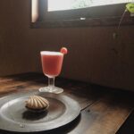 静けさの中にあたたかみを感じるコアなお店。夕方喫茶で一日の終わりに思いを馳せて