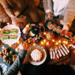 今年は友人とお家でクリスマスパーティーをするの。その前に準備することってなあに