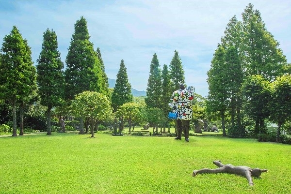 美術館や神社など、温泉以外も充実
