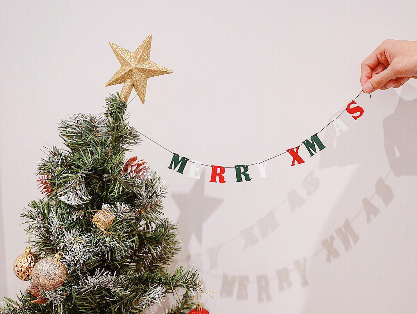 部屋をクリスマス仕様に