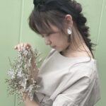 「顔周りの髪を軽く巻く」が難しい、アレンジを簡単にするうぶ毛バング&パーマ