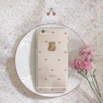 毎日見ていることが眼福です♡かぶらないiPhoneケースはハンドメイドをポチっ