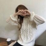 溢れるクローゼットにはbye-bye服。大掃除で断捨離するときの5つのYes/No