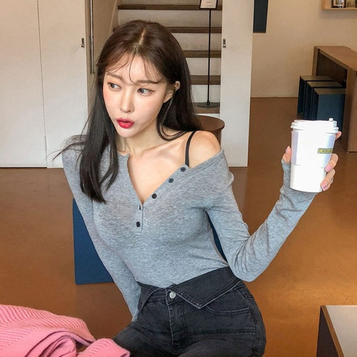 ヘンリーネックTシャツ
