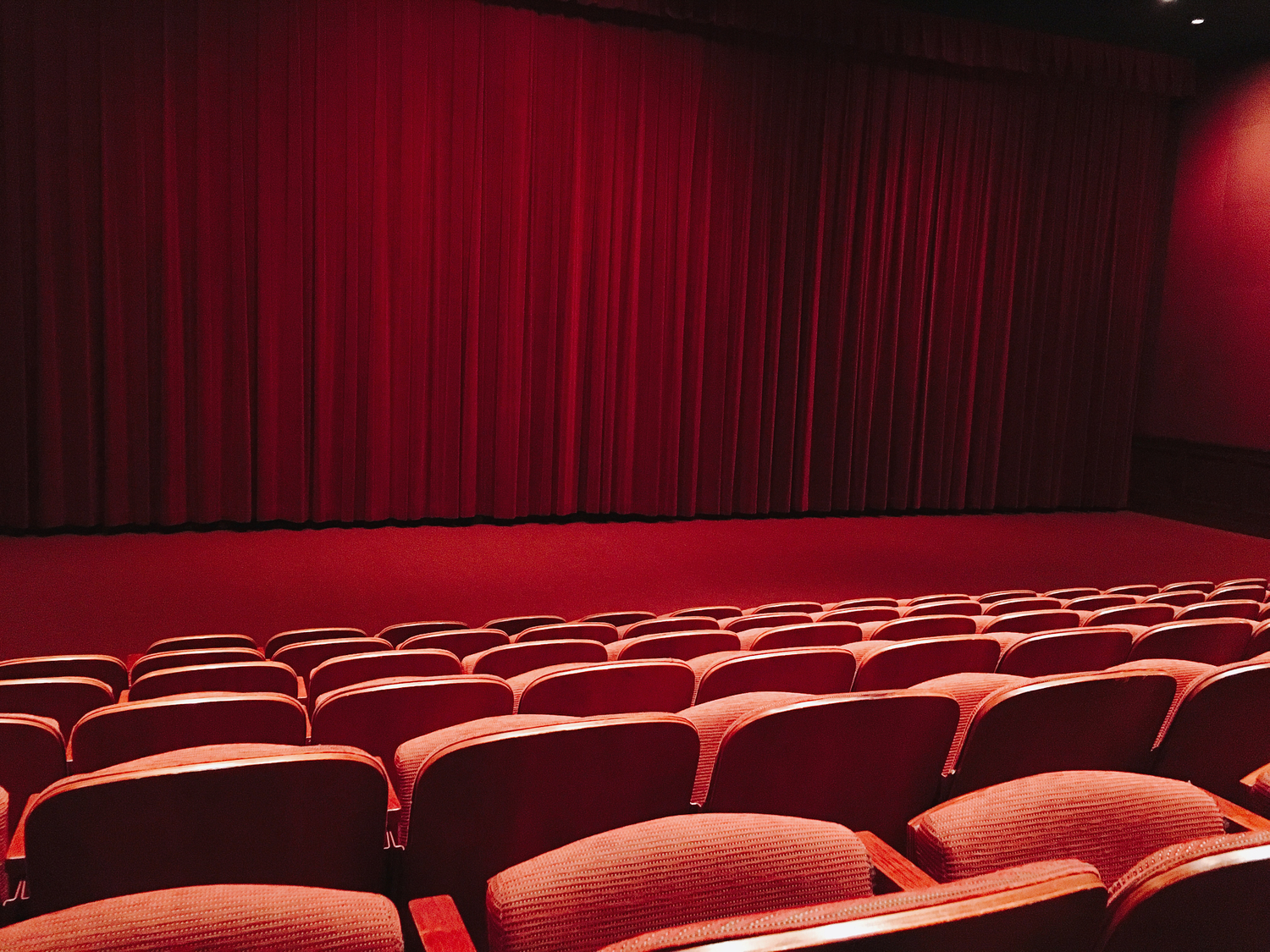 3:映画館