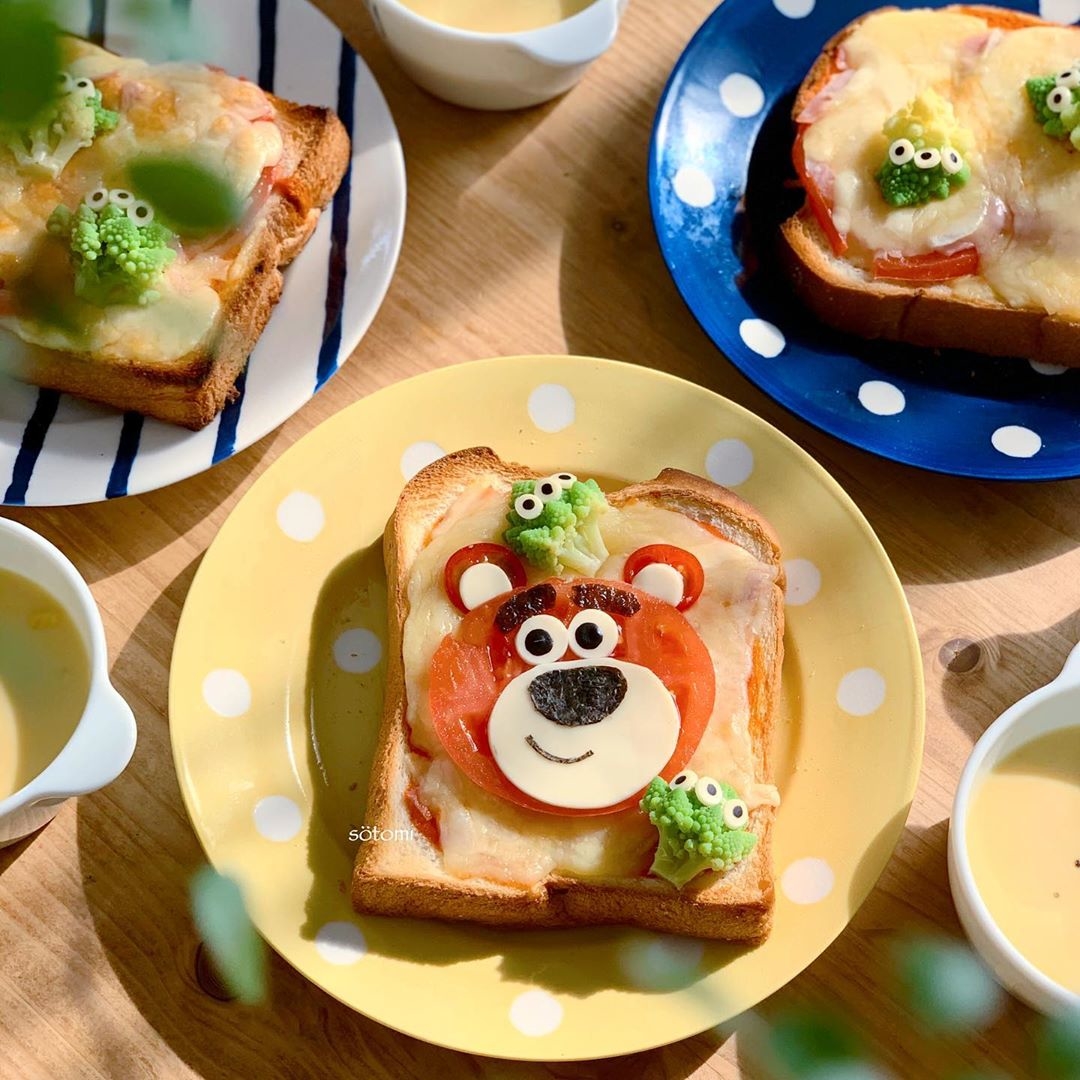 甘さもしょっぱさも 可愛く表現 キャラトーストで 食卓を楽しくしてみて Mery