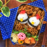 美味しいものを詰め込んだら茶色ってあるある。お弁当に可愛さと彩りをプラスワンしよ