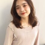 次の髪型は何にしようかな？そんな貴方に贈るミディアムヘアのカット＆巻き方図鑑