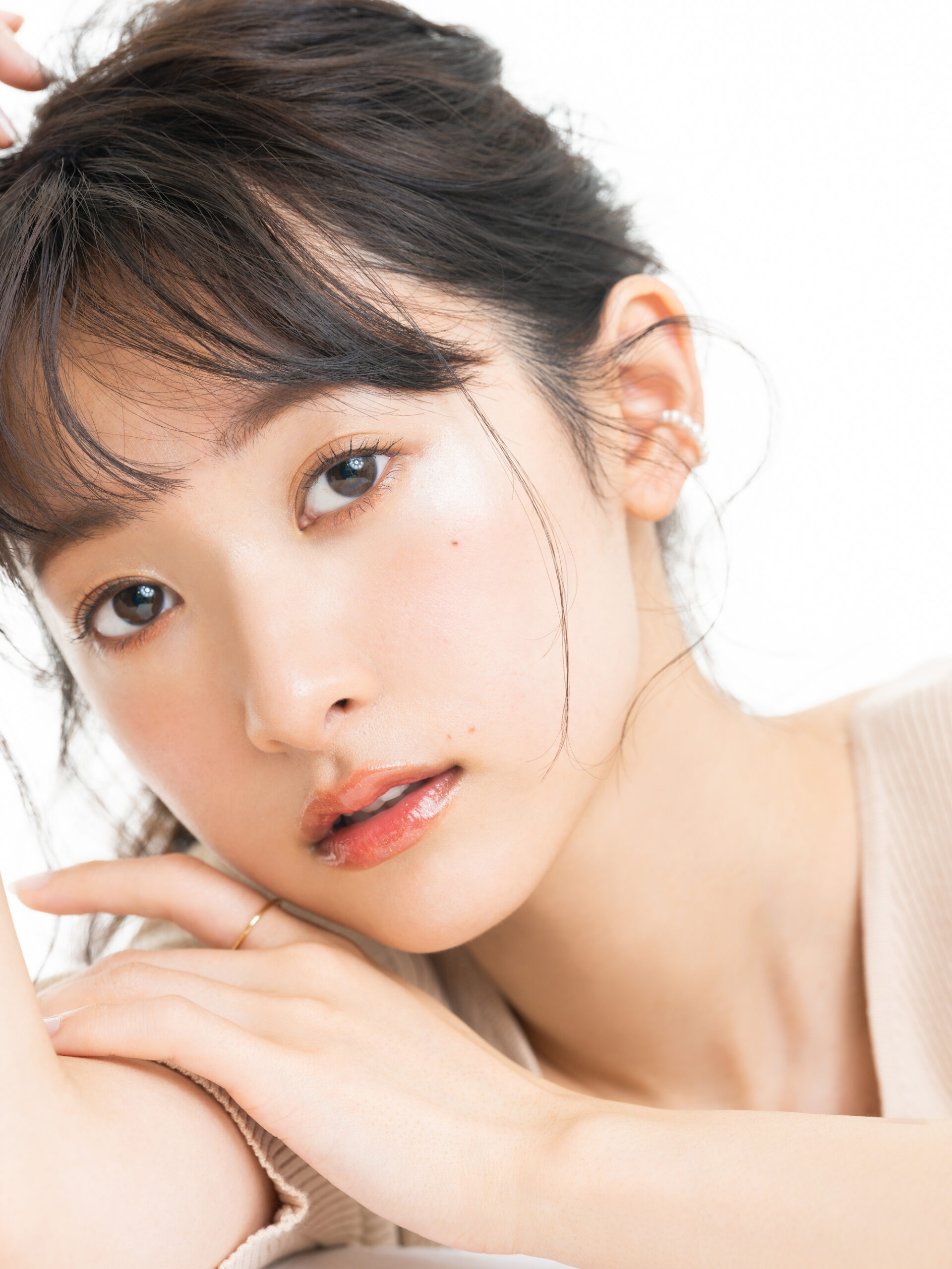 究極モテリップは、うるおいがあるツヤ系