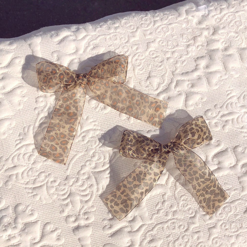 leopard ribbon hair clip