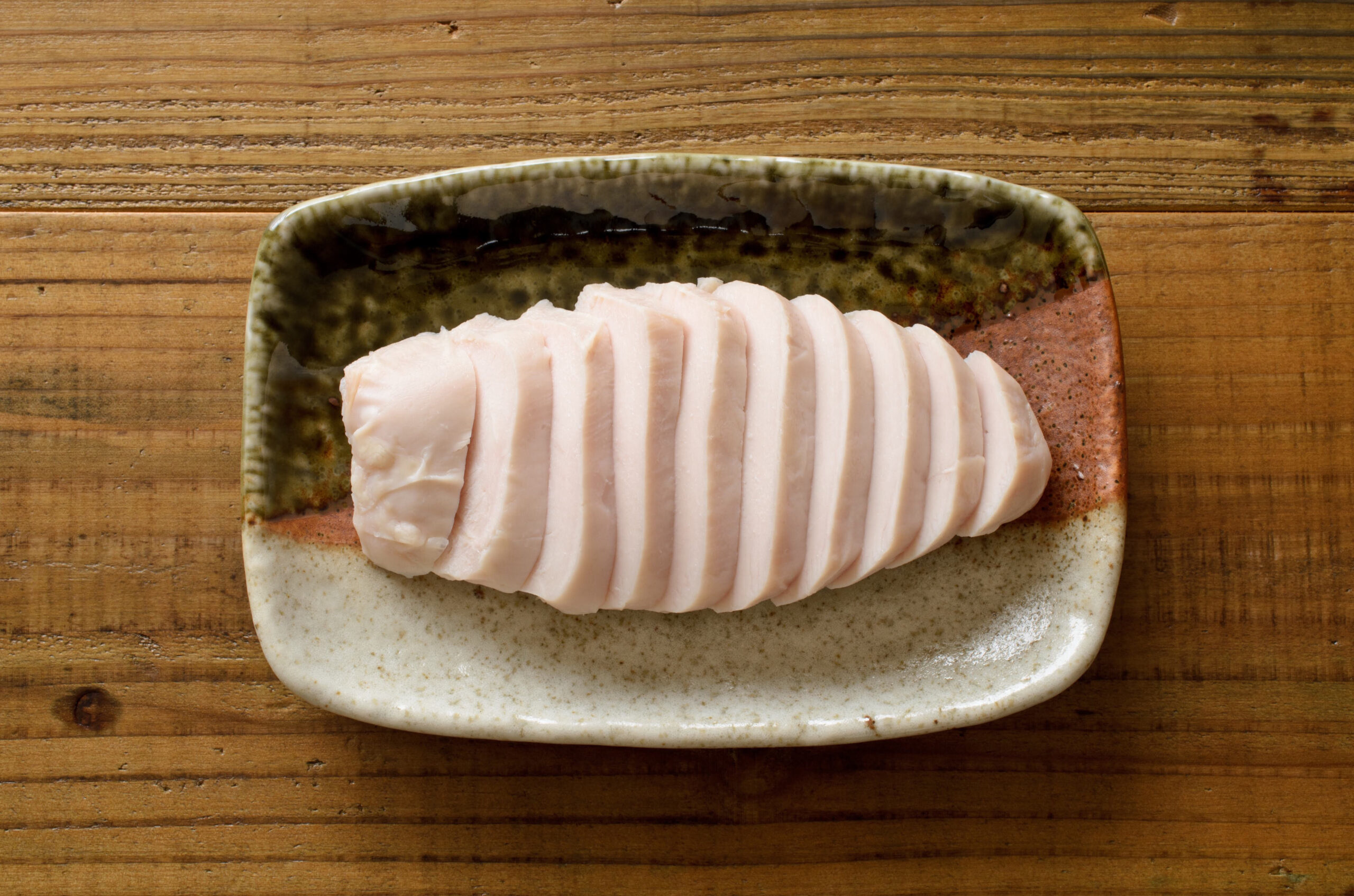 たんぱく質がとれるサラダチキン