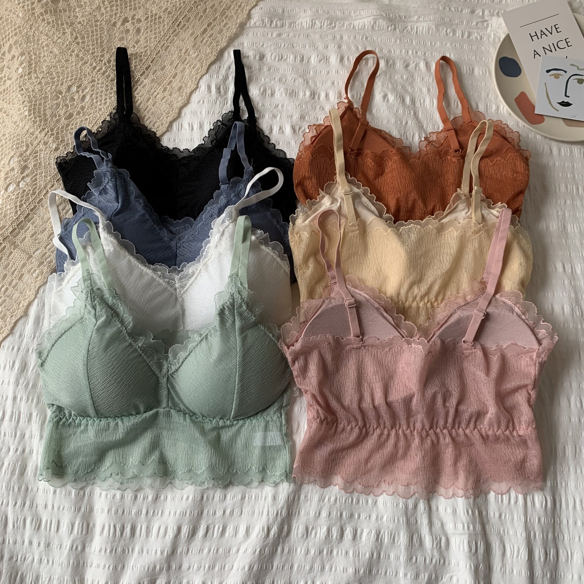 カップ付レースインナーキャミ