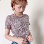 Jumelleの洋服を着ている女性