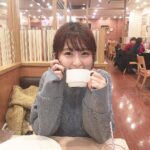 こんなに可愛いのになぜ着ない！？白肌が映える“サックスブルー”コーデ特集