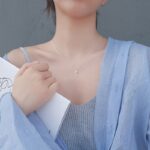 美デコルテラインを手に入れたい！すっきり胸元に導くマッサージ&スキンケア方法