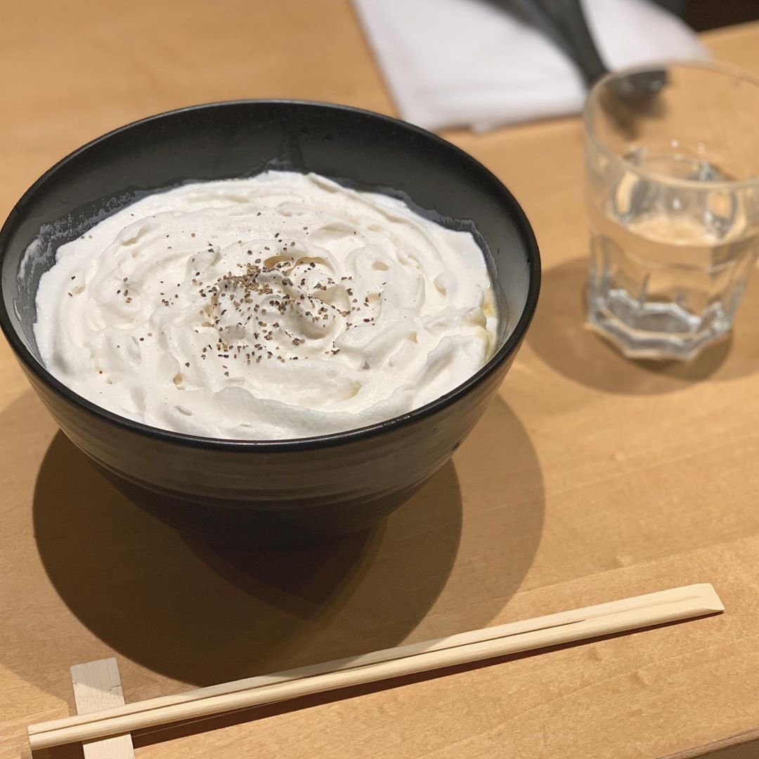 酒彩蕎麦 初代の白いカレーうどん