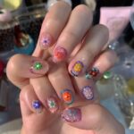 指の先までキラキラでいたいの♡まるで宝石のように美しい‘派手ネイル’をCheck