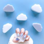テーマは空、キャンバスは指先。顔を上げると見つかるデザインをネイルにギュッ♡